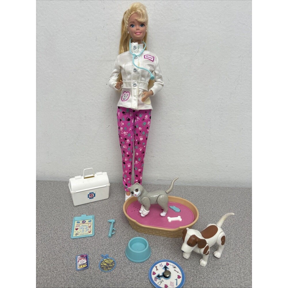 Vintage 1995 Barbie Pet Vet Doctor Doll, Medical Instruments, Pets, Talking Bed